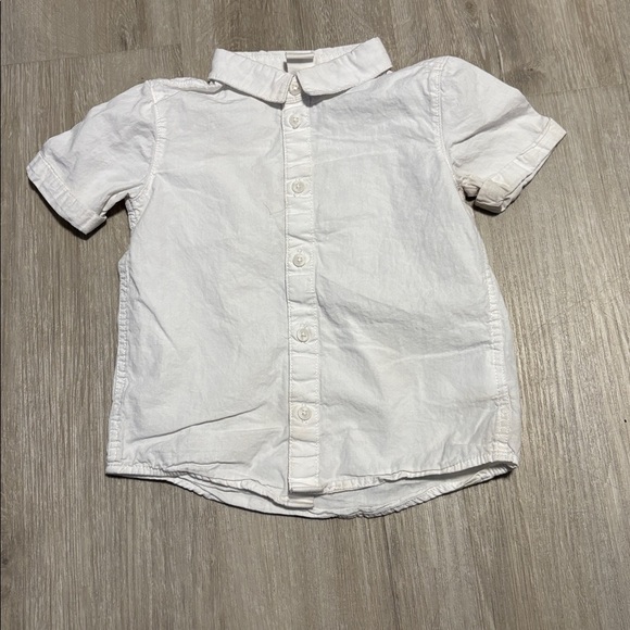 White Short Sleeve Button-Up Shirt - Picture 1 of 1
